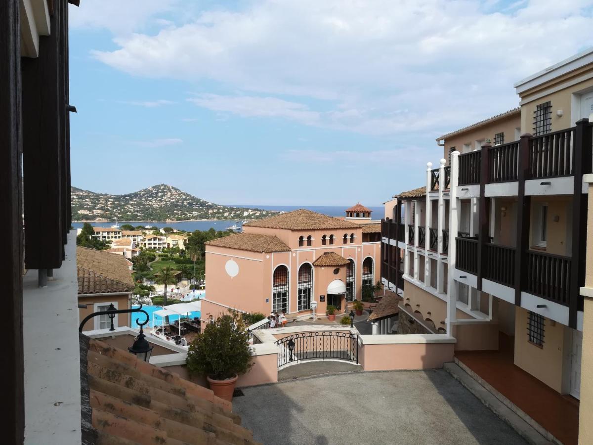 Cap Esterel Appartement Climatise Dans Le Centre Du Village Vacances Drammont Buitenkant foto